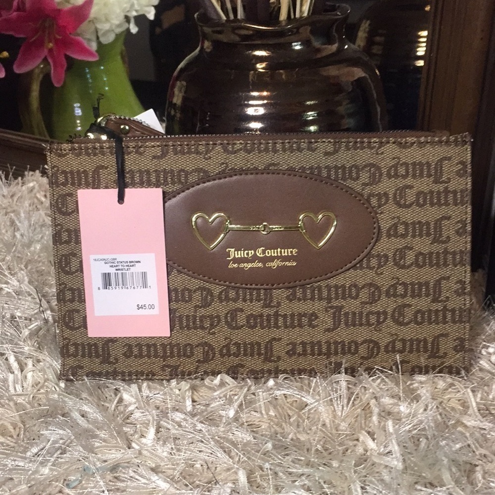 JUICY COUTURE Gothic Status Brown Heart Wristlet